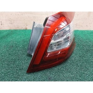 Luz Trasera Derecha Usada OEM 9677817580 para 308 2011-2017 - Product Image 2
