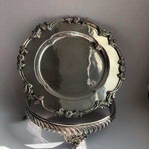 Assiette de présentation ronde en métal finition argentée avec bordure personnalisée, vaisselle artisanale en laiton, taille sur mesure, fournitures de restaurant - Product Image 1