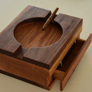 Cenicero de Alta Calidad con Tapa, Regalo Empresarial, Diseño Atractivo, Cenicero para Cigarros y Cigarrillos, para Decoración de Mesa - Product Image 1