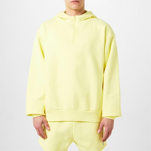 Ensemble sweat à capuche demi-zippé jaune clair et short pour homme, style automne décontracté, en polaire légère – Nouvelle collection - Product Image 1