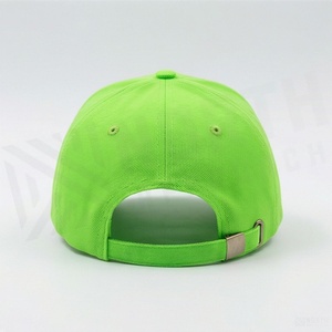 Casquette de baseball verte à 6 panneaux unisexe ajustée couleur unie décontractée en sergé 100 % polyester pour toutes les saisons - Product Image 2
