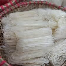 เส้นก๋วยเตี๋ยวแห้งมาตรฐานส่งออกพรีเมียม แบบดั้งเดิมของเวียดนาม สำหรับทำโฟแบบเร็ว คุณภาพเยี่ยมจากผู้ผลิต - Product Image 3