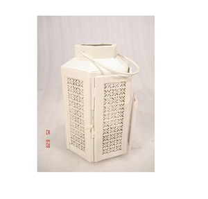 Lanterne en métal avec un design traditionnel et une poignée de suspension, lanterne en métal pour la décoration - Product Image 5