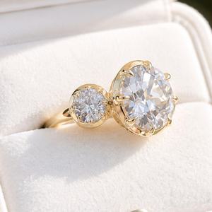 Anillo de tres piedras con diamante de corte europeo antiguo de 3.01 quilates, cultivado en laboratorio, con oro amarillo de 14k, regalo sorpresa para novia, para bodas y fiestas. - Product Image 5
