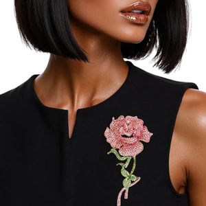 Broche de Rosa Rosada en Flor, Accesorio de Moda para Mujer, Pin de Flor Brillante, Joyería Decorativa para Ropa, Bolso, Regalo, Uso Diario - Product Image 5