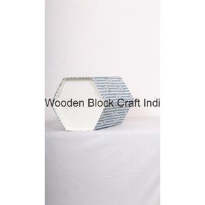 ถังขยะทรงหกเหลี่ยมแบบพับได้ ทำจากผ้าฝ้ายและกระดาษแข็ง งานแฮนด์เมด ดีไซน์สวยงาม พิมพ์ลาย DIY ใช้ได้ทั้งภายในและภายนอกอาคาร เหมาะสำหรับใช้ในบ้าน สำนักงาน หรือริมถนน - Product Image 4