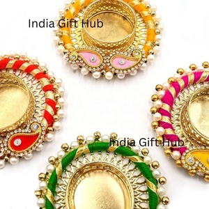 เชิงเทียนสำหรับงานเลี้ยงคริสต์มาสหลากสี - Product Image 3