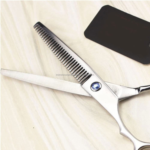 Ciseaux de coiffure professionnels en acier inoxydable pour droitiers, manche moyen, ensemble de ciseaux de coupe et d'éclaircissement à lame tranchante - Product Image 3