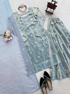 Ensemble Kurta en soie Fandy bleu clair pour femme avec palazzo et dupatta - Product Image 6