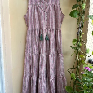 Robe d'été 2026 tendance, imprimée à la main, 100 % coton, décontractée, brodée de fleurs, prix usine - Product Image 1