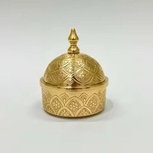 Juego de Servir Condimentos de Acero Inoxidable Dorado Martillado, 4 Recipientes con Tapa, Soporte Metálico, Contenedor para Frutos Secos, Vajilla Elegante para Mesa - Product Image 4