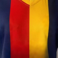 Tenue de football personnalisée en tissu à séchage rapide, maillots et uniformes de football imprimés et uniformes de football simples pour jeunes