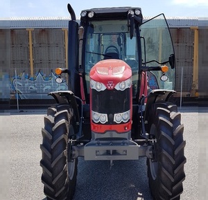 Tracteur Massey Ferguson robuste pour la préparation des champs, le labourage, le remorquage et les tâches agricoles générales, avec une fiabilité garantie - Product Image 3