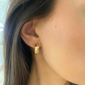 Two Tone Hinged Huggie <b>Hoop</b> <b>Earrings</b> 14K <b>Solid</b> Gold 15 mm Reversible Minimalist Chunky Solitaire Everyday Fine Jewelry Wholesale - Product Image 5