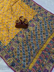 Royal Mirror Grace Traditional <b>Wedding</b> Chinnon Saree with Golden Zari Diamond Mirror Elegant <b>Ribbon</b> Design - Product Image 6