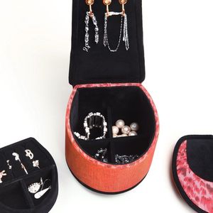 Espositore per Gioielli a Forma di Scarpa con Tacco Alto, Stampa Leopardata, 9 Pollici, con Ganci - Product Image 3