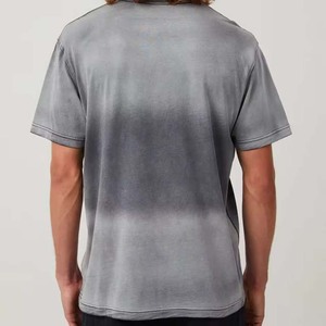 Camiseta de Manga Corta para Hombre, Cuello Redondo, Teñido Degradado, Tejido de Punto, Corte Holgado, Estilo Casual, Vintage, 100% Algodón - Product Image 5