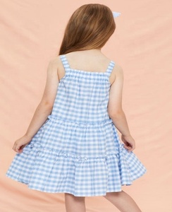 Simplee — robe à volants en coton, élégante et décontractée, bleu clair et blanc, à carreaux, sangle pour les épaules et le nœud de cheveux assortis - Product Image 4