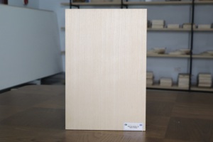 Proveedor de Madera Contrachapada de Vietnam, Paneles de Alta Calidad de Madera de Caucho y Eucalipto Mixta, LVD, LVB, Lijados por Ambos Lados - Product Image 3