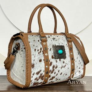 Precio de Fábrica Expo de Marzo Bolso de Viaje Grande de Cuero de Vaca con Pelo Estilo Western y Detalle de Concho, Tipo Duffel de Gran Capacidad - Product Image 1