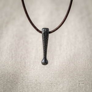 Vente Flash : Pendentif en Métal Personnalisé de Haute Qualité avec Bracelet en Cuir, Bijoux Unisexe à Prix Abordable, Fournisseur en Gros - Product Image 1