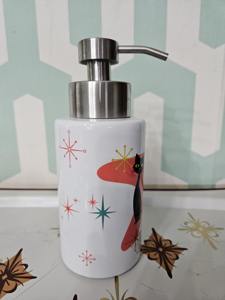 Distributeur de savon imprimé chats mignons, pompe à savon rechargeable pour lavage des mains, idéal pour la salle de bain de la crèche, la coiffeuse et la décoration des chambres d'enfants, provenance Inde - Product Image 4