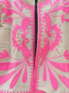 Chaqueta de Terciopelo Beige de Lujo para Mujer, con Bordado a Mano Intrincado, Estilo Bohemio Elegante - Product Image 6