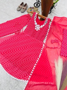 Ensemble Anarkali imprimé numérique pour fille avec dupatta, idéal pour les tenues traditionnelles indiennes et pakistanaises, coupe ample - Product Image 4