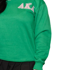 Sweat-shirt à col rond pour femme AKA Sorority Inc, design au dos en chenille verte, lettres grecques brodées, haut de gamme - Product Image 5