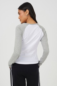 Camiseta de Manga Larga Personalizada al por Mayor para Mujer, Camiseta Informal Premium de Manga Larga con Diseño Personalizado, Ropa de Marca Privada - Product Image 2
