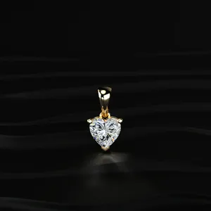 Pendentif solitaire en forme de cœur au design élégant, certifié IGI, couleur D-E, clarté VVS-VS, diamant CVD cultivé en laboratoire, or jaune. - Product Image 1