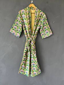 Kimono de Algodón con Estampado de Bloques y Cuello en V para Mujer, Kimono Largo de Algodón Indio Hecho a Mano, Túnica Maxi Estilo Boho - Product Image 2