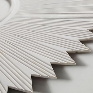 Cabecero de Cama King Size de Madera Tallada a Mano con Diseño de Medio Sol Pintado en Blanco, Cabecero de Madera de Ingeniería Estilo Marroquí - Product Image 5