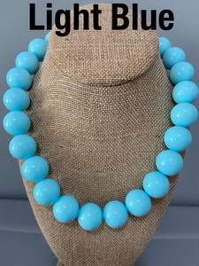 สร้อยคอเรซิ่นทรงกลมคุณภาพดีที่สุด ดีไซน์ทันสมัย ปรับแต่งรูปทรงได้ สวมใส่สบาย เหมาะสำหรับเป็นของขวัญงานแต่งงาน มีจำหน่ายในราคาที่เข้าถึงได้จาก UO - Product Image 5