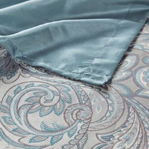 Tenda da Doccia con Motivo Jacquard per un Arredo Bagno Elegante - Product Image 3