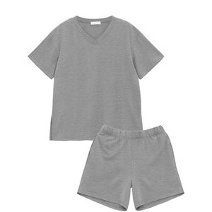 ชุดลำลองผู้หญิง 2 ชิ้น เสื้อยืดคอวีและกางเกงขาสั้น ชุดผ้าฝ้ายนุ่มใส่สบายสำหรับฤดูร้อน ชุดเข้าชุด ขายส่ง OEM ชุดแฟชั่นทันสมัย - Product Image 1