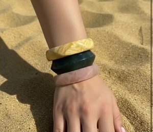 Cute Colorful Resin <b>Bangle</b> <b>Bracelets</b> for Women Fashion Jewelry Stackable <b>Bangles</b> Multicolor Acrylic Lucite Arm Candy Girls Gifts - Product Image 4