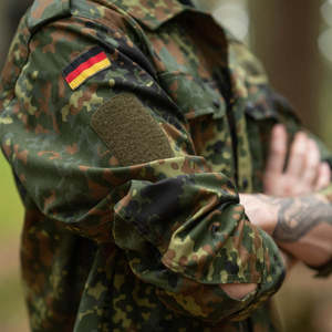 เสื้อเชิ้ตแขนยาวผู้ชาย Germon สีมัลติ พิมพ์ลายดิจิทัล ระบายอากาศได้ดี 67% โพลีเอสเตอร์ 33% วิสโคส ชุดยูนิฟอร์มสำหรับกิจกรรมกลางแจ้ง - Product Image 4