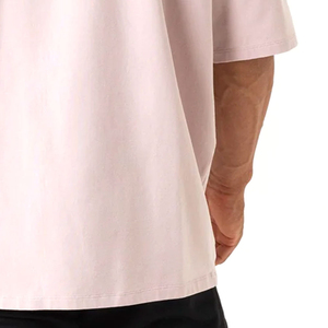 เสื้อยืดคอกลมแขนสั้นทรงโอเวอร์ไซส์สำหรับผู้ชาย พิมพ์ลายโลโก้ด้านหน้า ผลิตจากผ้าฝ้ายย้อมสีธรรมชาติ เป็นมิตรต่อสิ่งแวดล้อม สีพื้น สไตล์ลำลองแนวสตรีทแวร์ - Product Image 4