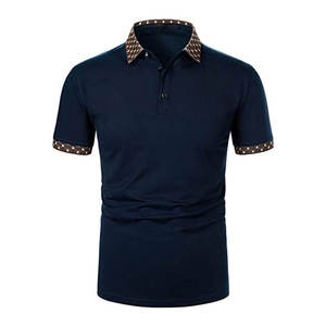 Polo à manches courtes beige pour homme avec col et poignets à motifs marron, tissu Oxford en coton respirant décontracté - Product Image 4