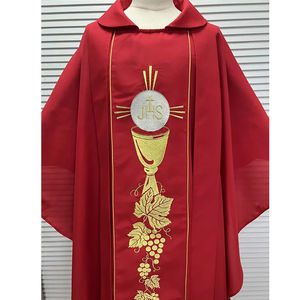 Chasuble de Prêtre en Tissu Polyester Rouge avec Broderie Dorée et Étole 2026 – Nouvelle Chasuble Brodé Sur Mesure - Product Image 3