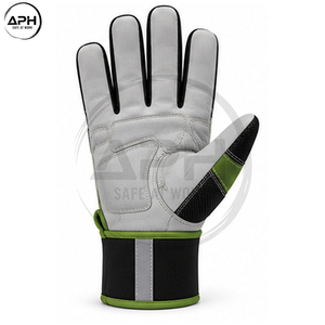 Guantes de Montaje Blancos Oliva Hechos a Mano, Duraderos, con Inserciones Texturizadas Negras, Paneles Diagonales y Acabado Personalizado en las Puños - Product Image 6