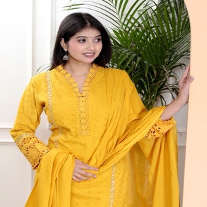 Conjunto de Kurta de Algodón Amarillo Brillante para Mujer NIYANI con Bordado Delicado y Dupatta Fluido para Bodas y Diwali, Elegancia Étnica - Product Image 5