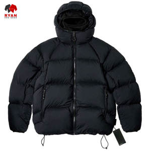 Veste matelassée sur mesure pour homme, col à capuche, tissu confortable et respirant avec logo personnalisé - Product Image 1