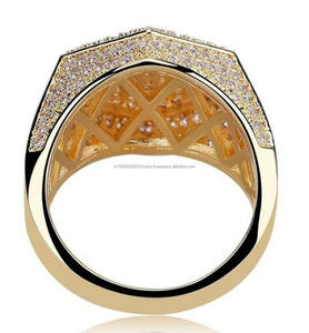 Superbe bague de fiançailles et de mariage classique hip-hop en moissanite et argent sterling pour femme, cadeau pour anniversaire et anniversaire de mariage - Product Image 2