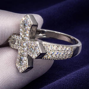 Bague de fiançailles unisexe en argent sterling 925 avec croix de moissanite et diamants, style hip-hop, coupe baguette glacée - Product Image 4