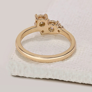 Bague en diamant rond de 0,60 carat cultivé en laboratoire, classique, plaqué or jaune 14 carats, bijoux de fiançailles et de mariage, vermeil éternité - Product Image 3