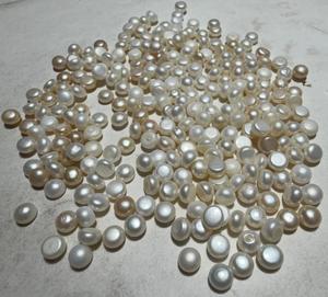 Perlas Cultivadas Blancas Redondas Sueltas Grado AA Para Fabricación de Joyería Paquete a Granel - Product Image 1