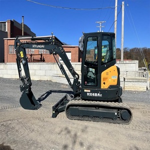 Mini-excavatrice Hyundai avec accessoires polyvalents pour le creusement, l'élimination du sol, l'aménagement paysager et la préparation efficace des chantiers - Product Image 6