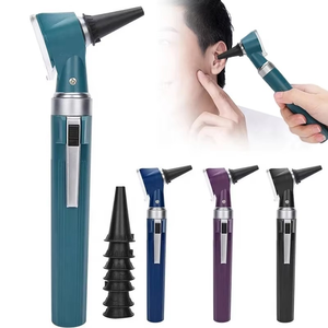 Ensemble d'otoscopes à fibre optique de qualité supérieure - Système d'examen professionnel des oreilles avec éclairage LED et spéculums multi-tailles - Product Image 1